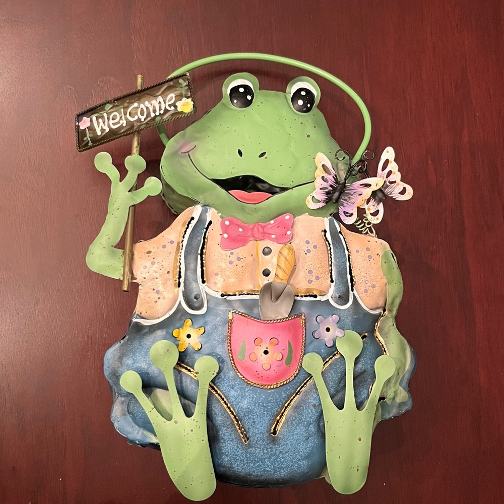 New Home Interiors Decorative Frog Candleholder With Three Original Candles